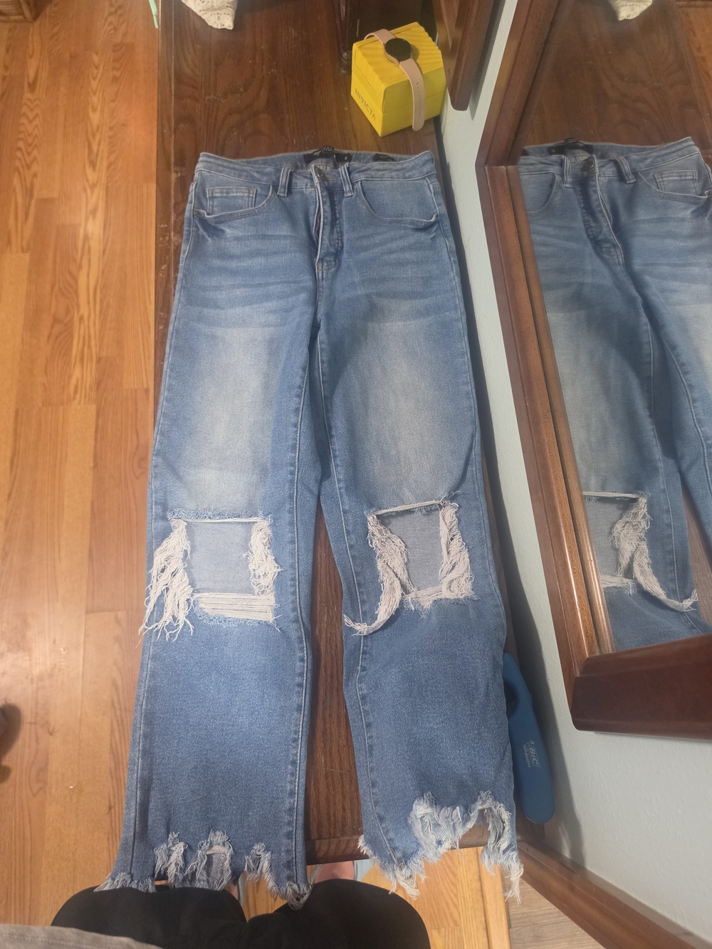 Women’s Boyfriend Distressed Jeans - Blue